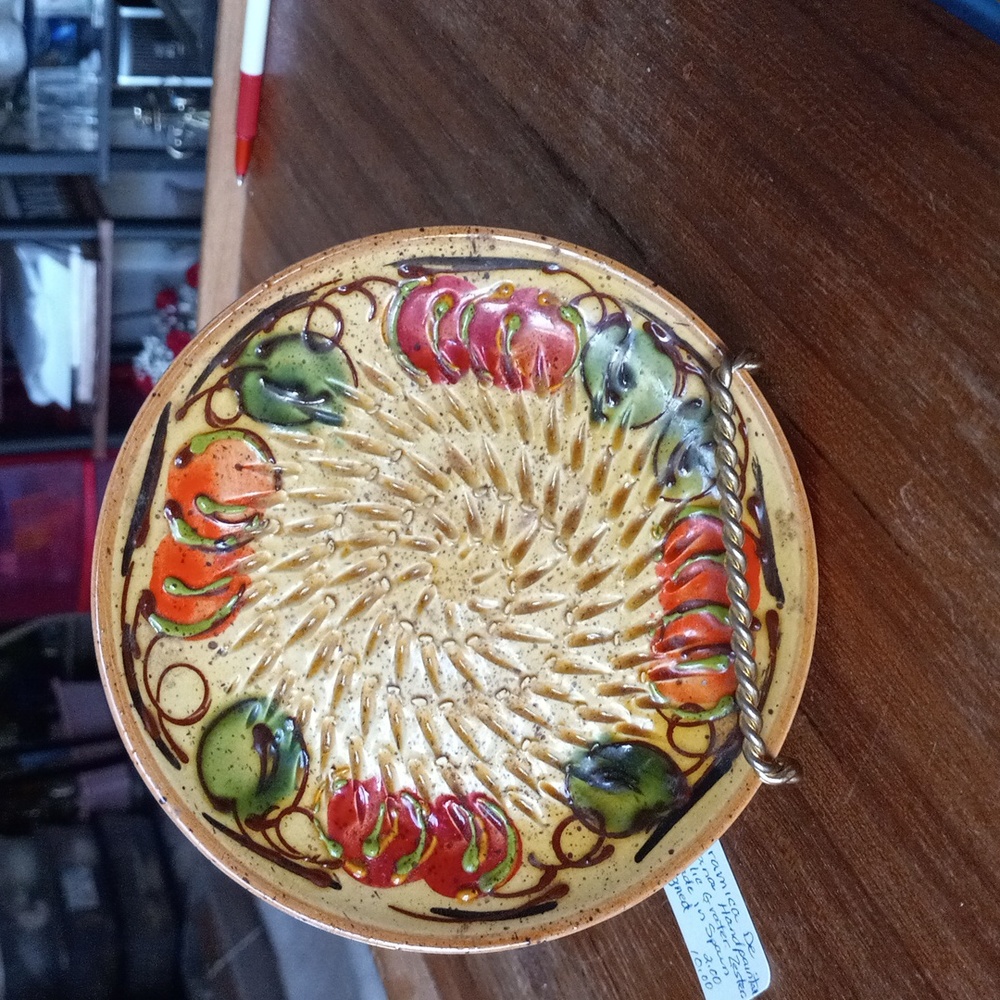 Ceramic De Espana Garlic Grater Zester.